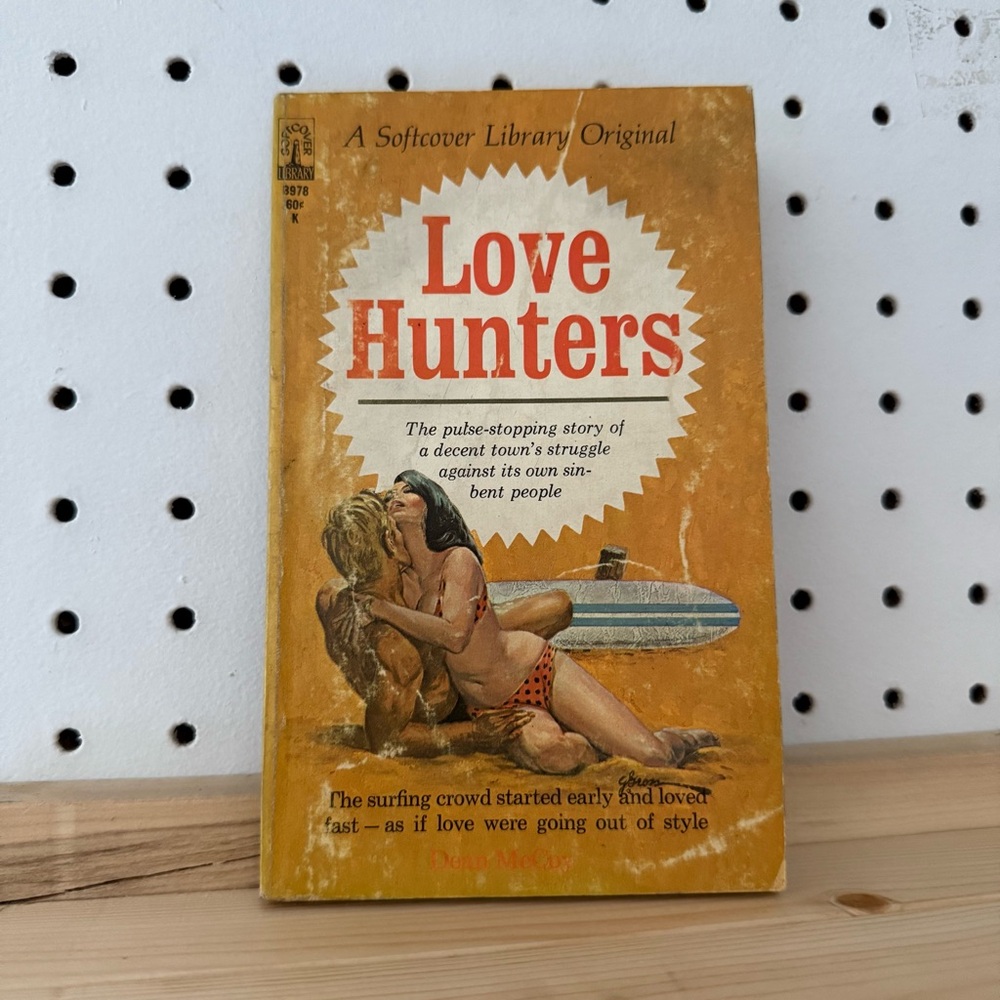 Love Hunters Paperback Book‎